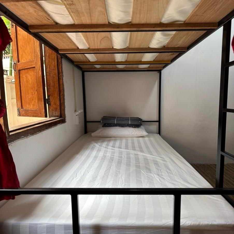 Aurora Backpackers Hostel Luang Prabang Zewnętrze zdjęcie